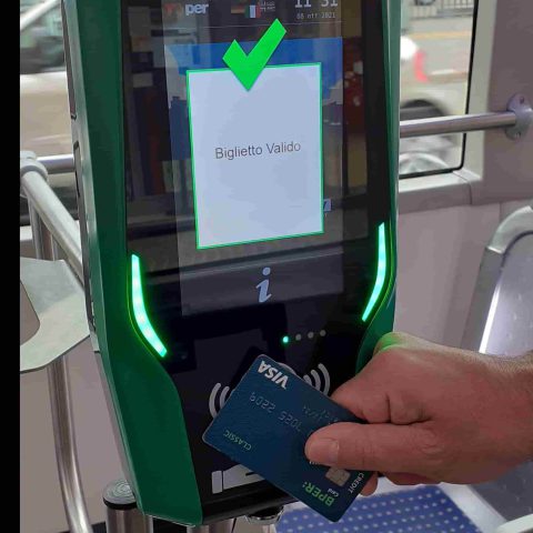 Validatrice verde per carte